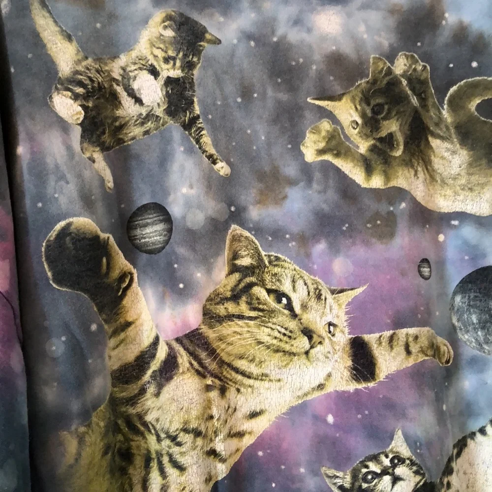 Women’s Dom tie dye Y2k Galaxy Cat T-Shirt - Blue and Purple - Picture 4 of 11